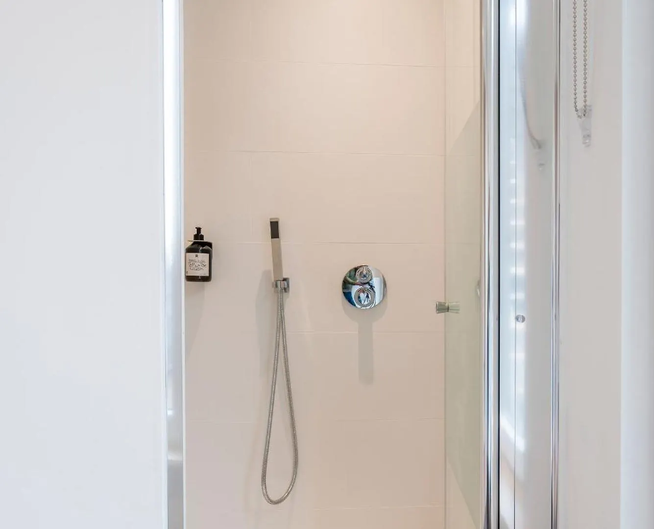 Prime Ghent Location, Stylish Duplex, 5Pax Apartment