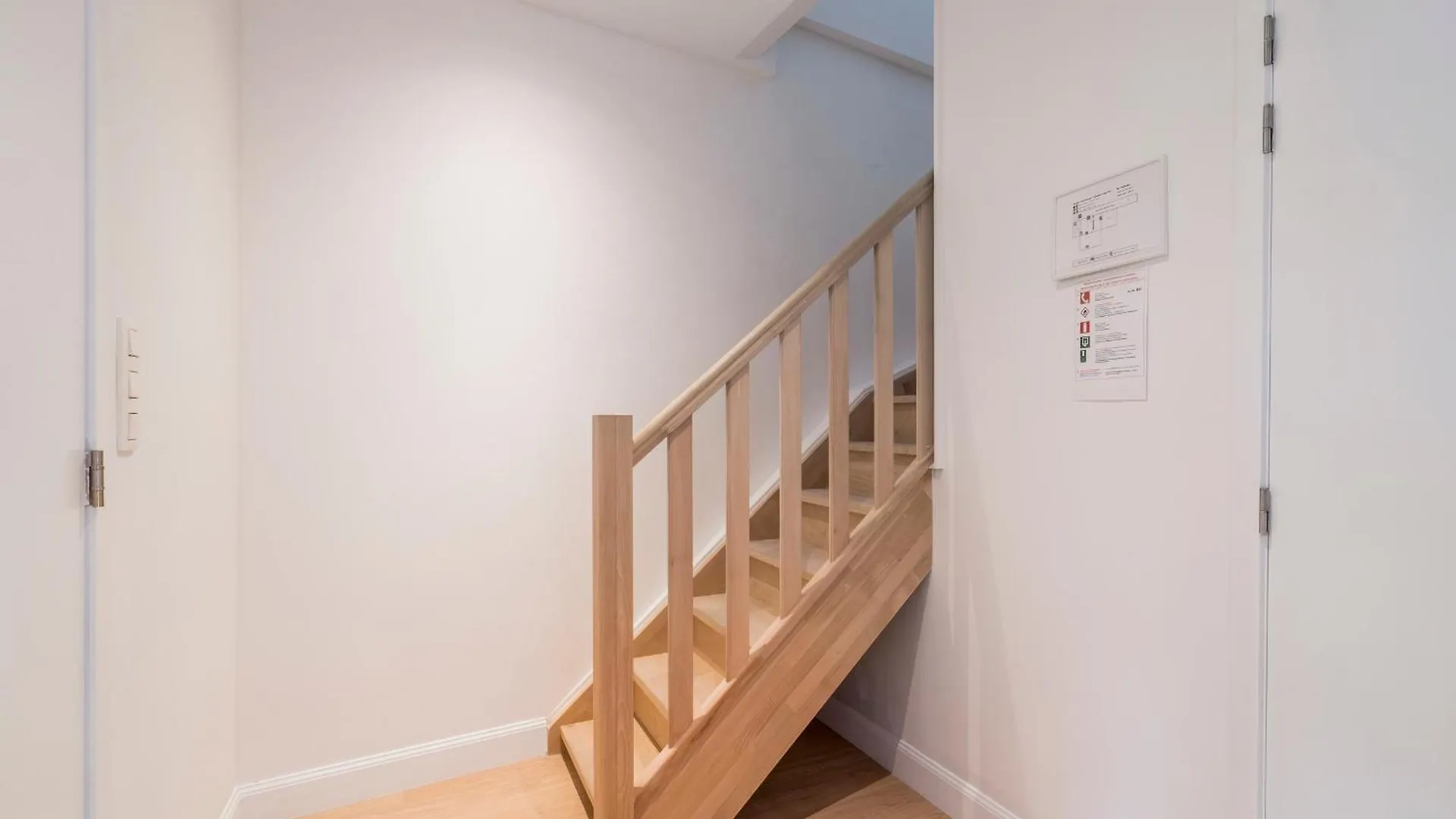 Prime Ghent Location, Stylish Duplex, 5Pax Lägenhet Belgien